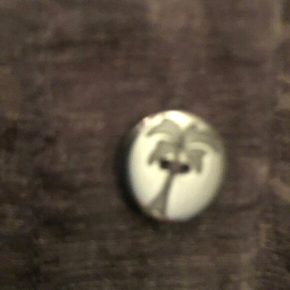 Hearts of Palm semi-sheer button-up blouse/swim coverup sz 8 - Picture 5 of 8